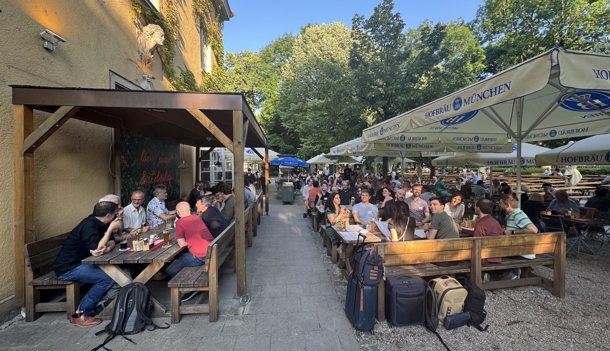MUM 2025 attendees enjoying a well deserved break to take in the pleasures of Munich in the summer.